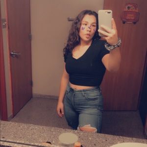 Meet your Posher, Mikayla